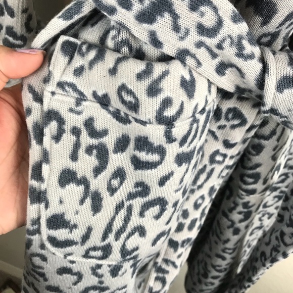 Victoria Secret Robe, Large, NWT - Picture 4 of 8